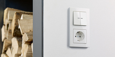 JUNG KNX Taster F 10 bei Elektro Langguth e. K. in Itzgrund
