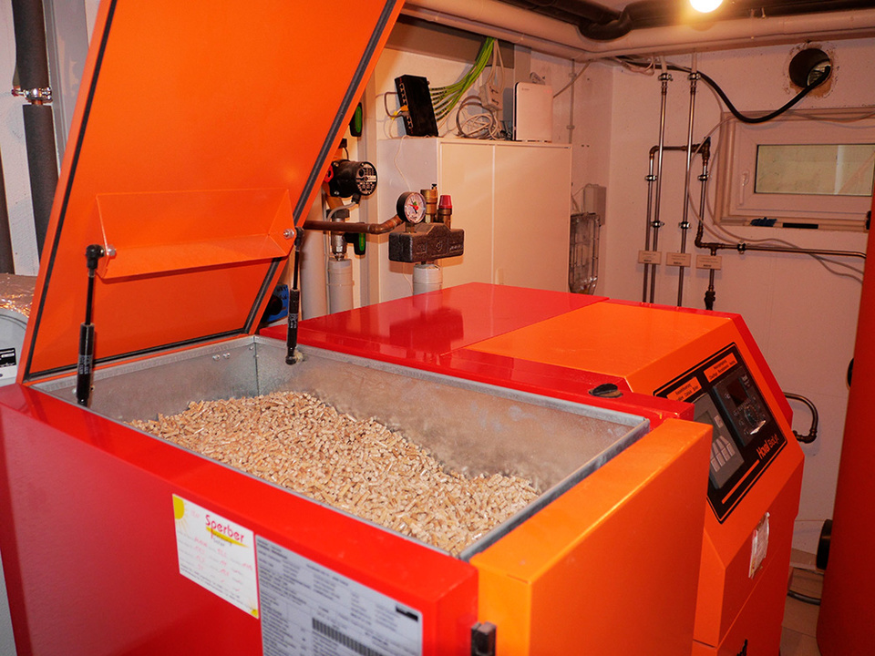 Palletheizung2 bei Elektro Langguth e. K. in Itzgrund